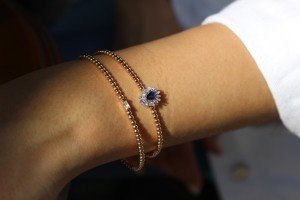 Bir Baget Pırlanta Bir Safir Bilezik